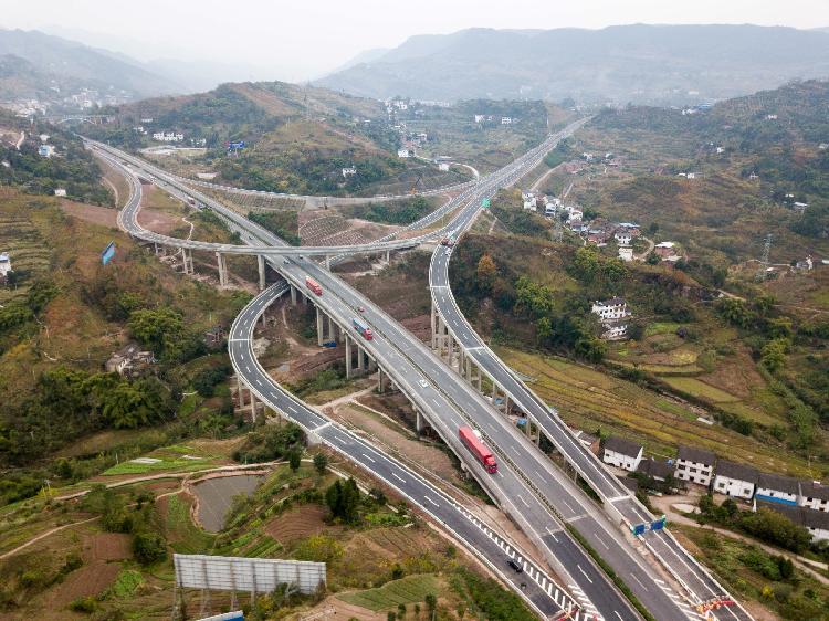 （经济）（3）万利高速公路重庆段建设进入-FZ00031033015.jpg
