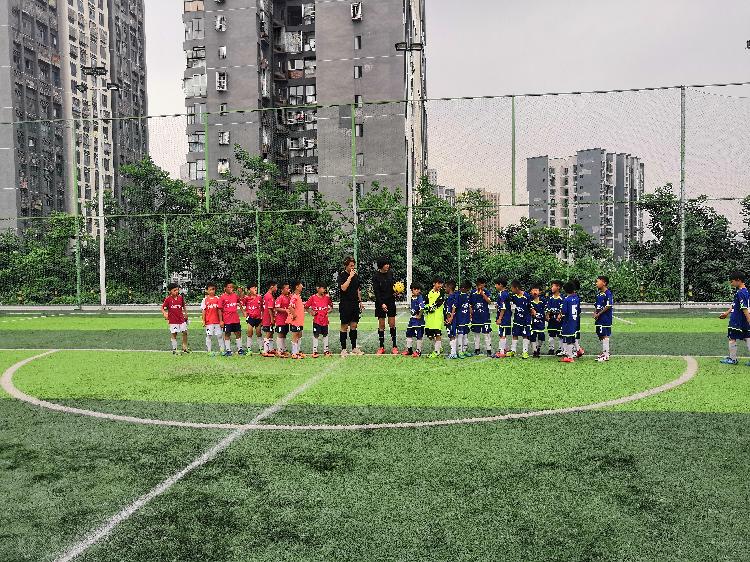 首届中国城市少儿足球联赛收官 重庆足协从中