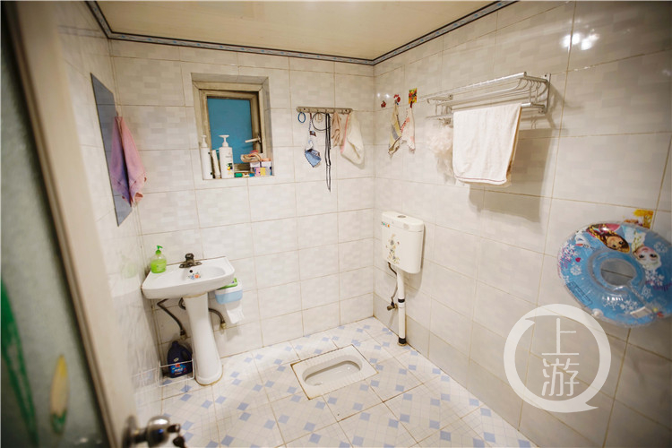 余木平家的厕所干净卫生(4600586)-20200513212911_副本.jpg