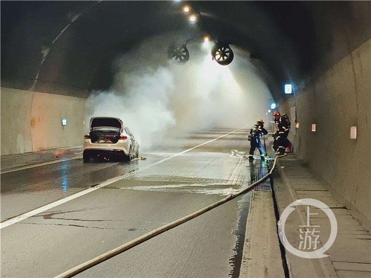 勃朗峰隧道火灾图片