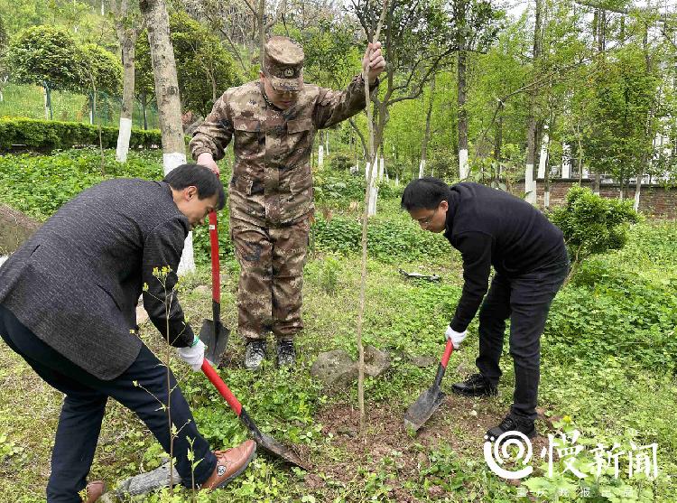 石桥铺人口_安岳县石桥铺镇加强流动人口服务管理