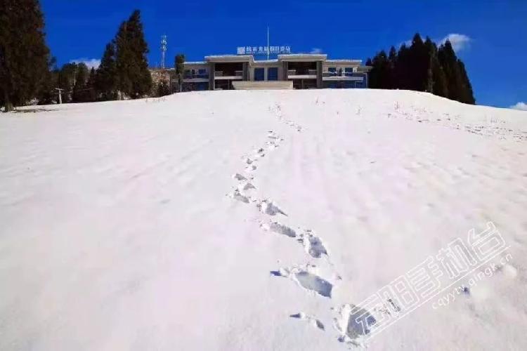 龙缸滑雪场一定不能错过 滑雪,赏雪,赏美景~一应俱全