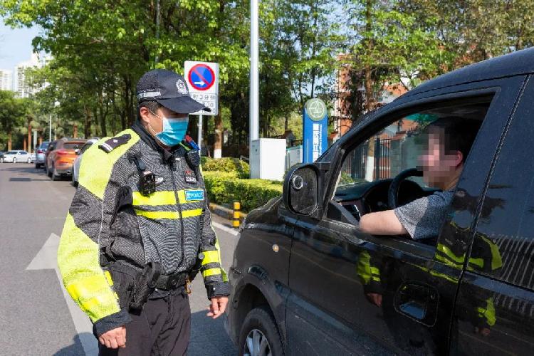 中考|民生警务 | 两江新区警方全力以赴护航中考