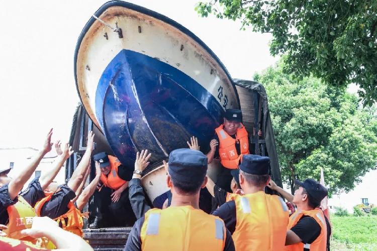 乘风破浪|这组照片向乘风破浪的逆行者致敬！