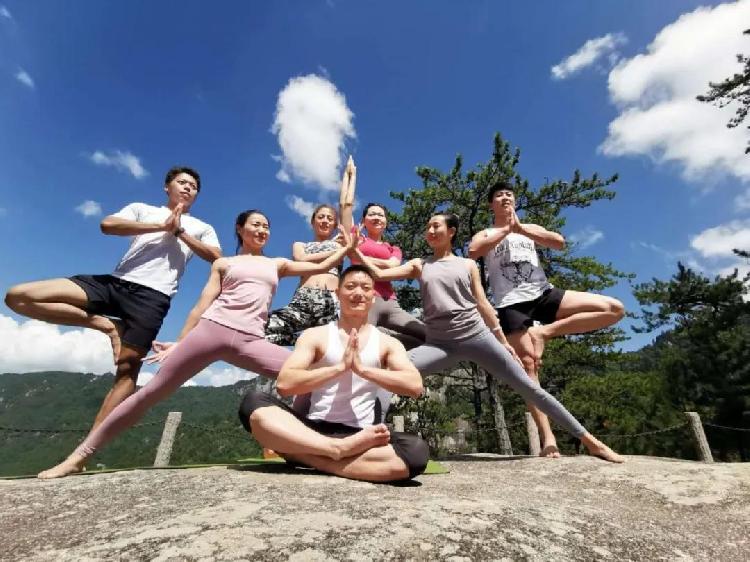 陕西旅游|千人瑜伽惊艳首届木王森林瑜伽节