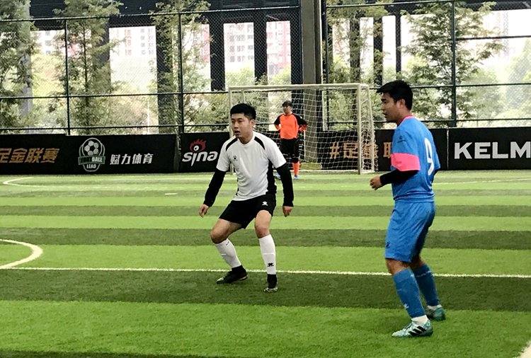 黄希扬、吴庆等职业球员加盟 这个五人制足球