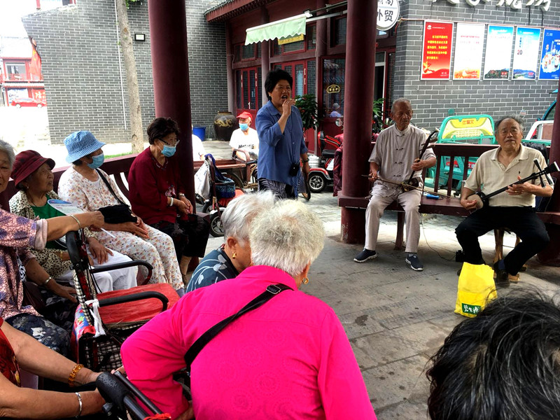 海州街道|「海州街道看点」白叟坐爱紫凉亭