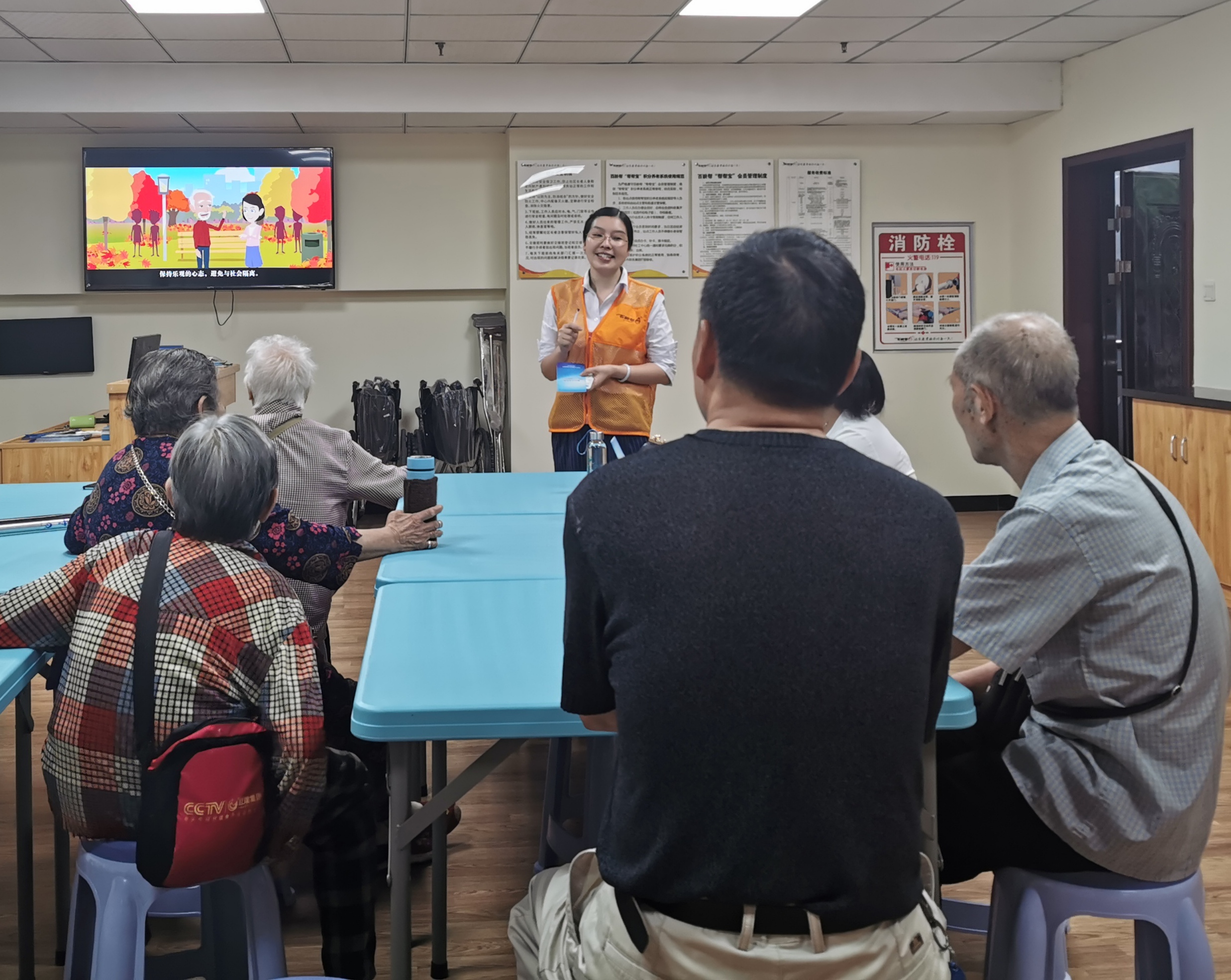 开展阿尔茨海默症的症状及预防知识宣讲|龙山街道旗龙路社区开展阿尔茨海默症的症状及预防知识宣讲