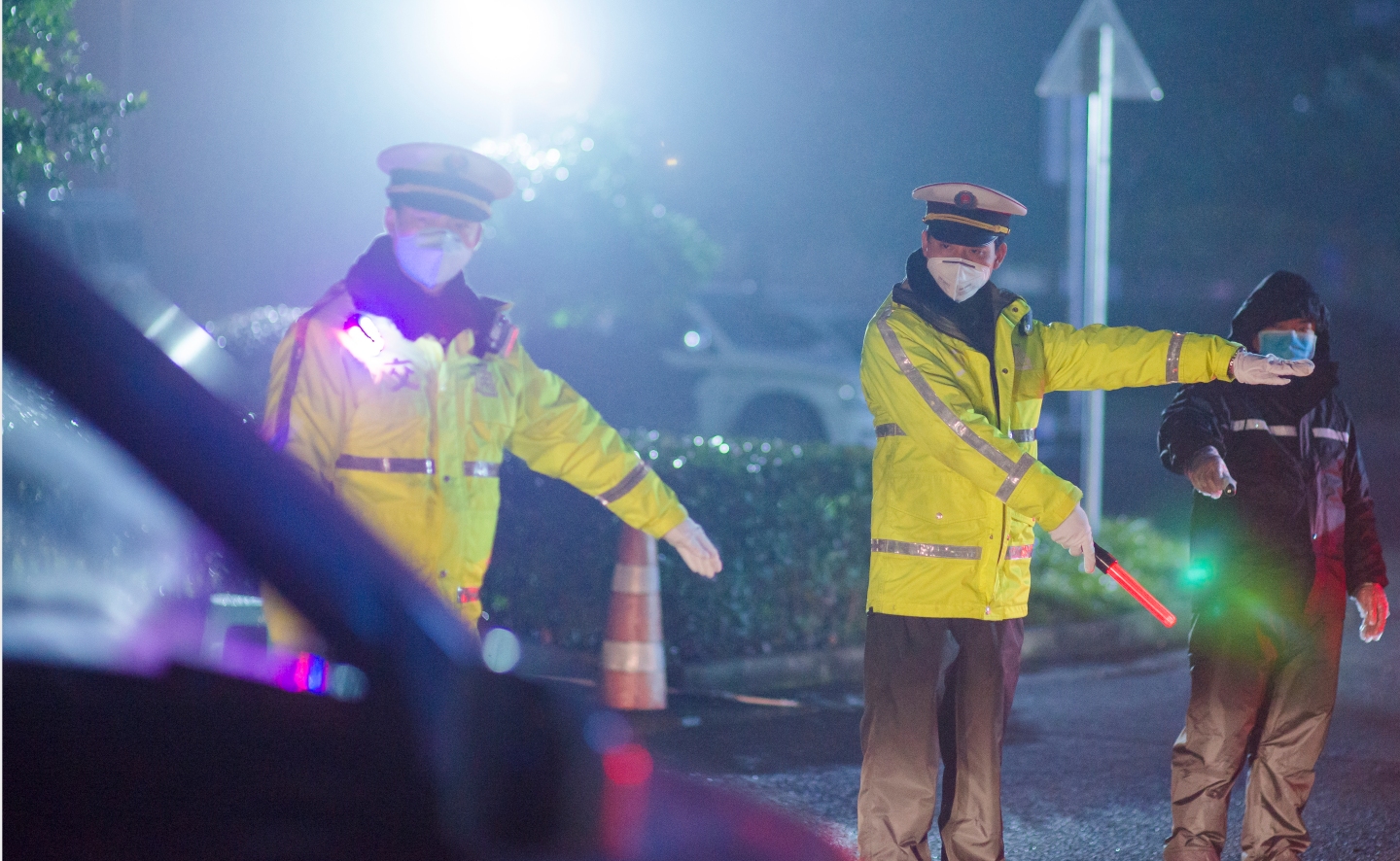 重庆高速| 这是今年疫情最严重时重庆高速公路一线检查的真实场景