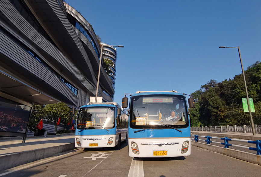 公交   扶贫  购买|中国西部消费扶贫中心开通公交车 方便市民购买扶贫产品和特色“土货“