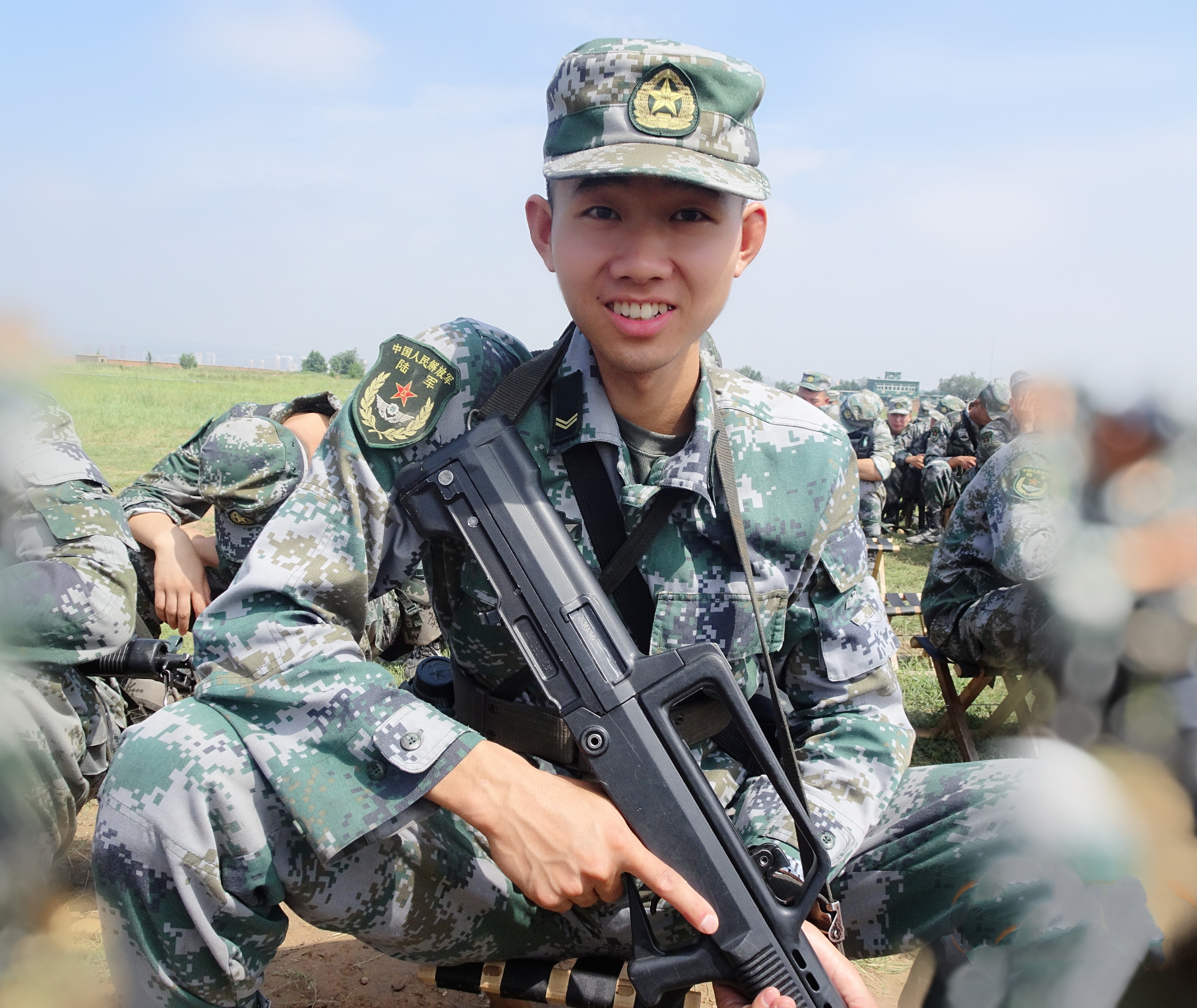 他是一名来自革命老区江西的退役军人,在这片浸润着革命精神的红土地