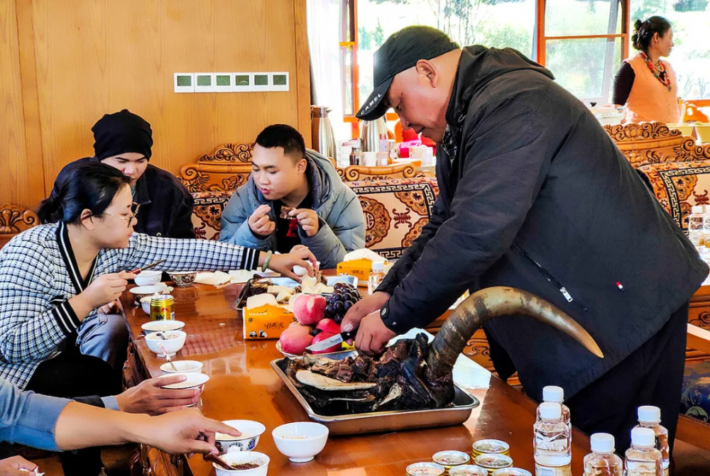 这个国庆游太惊喜，重庆“万人游昌都”首发团超值的昌都旅游体验