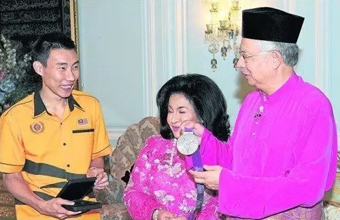 马来西亚总理和总理夫人接见李宗伟