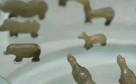 死人口中的玉_一拳超人琦玉图片