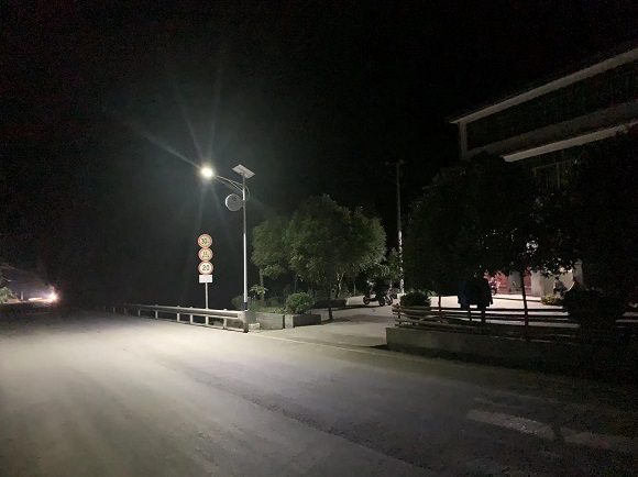 马路夜景图片农村图片