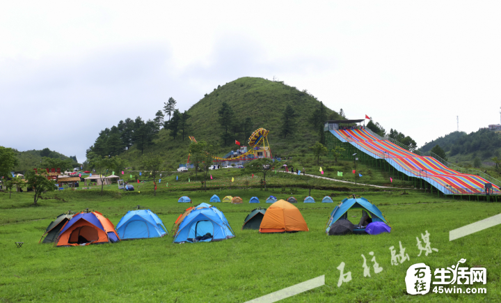 这时节千野草场是这样的美