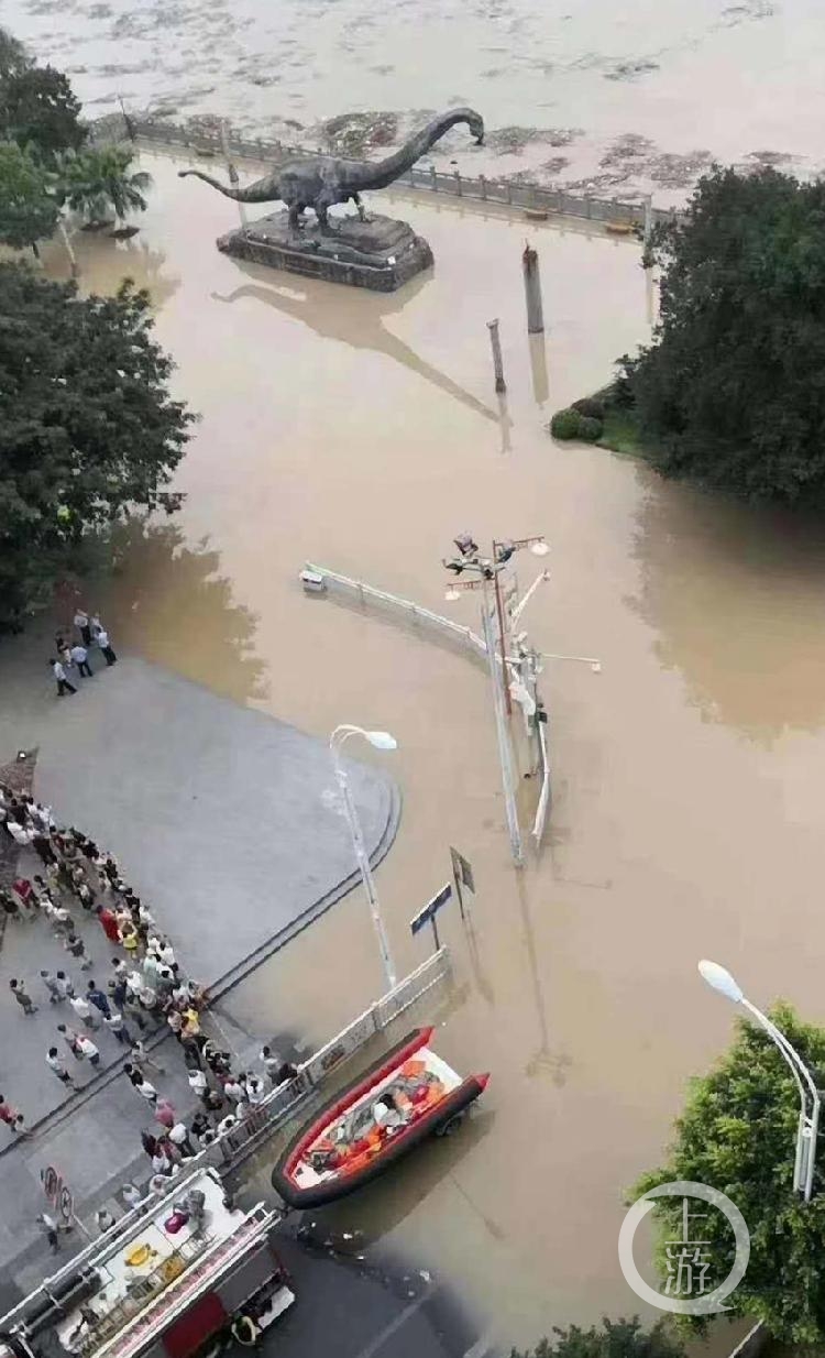 直擊兩江洪水 | 水位上漲 重慶合川部分低窪街道被淹