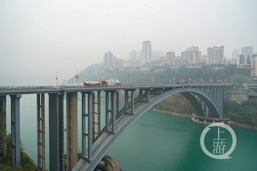 涪陵乌江三桥图片