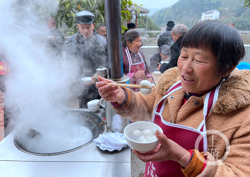 推石磨搓湯圓美麗鄉村傳統民俗過大年